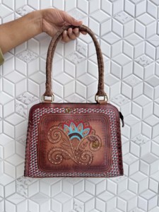 Bolso de Hombro de Cuero Genuino, Nuevo, Hecho a Mano, Estilo Bohemio, Diseño Occidental, Multiusos - Product Image 4
