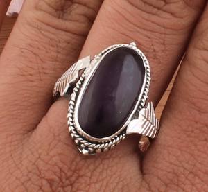 Anillos Clásicos Hechos a Mano con Piedras Preciosas de Amatista Púrpura y Plata de Ley 925 con Engaste de Jade Lavanda Natural para Mujer - Product Image 1