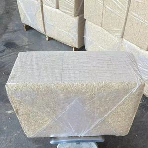 Virutas de madera de grado alimenticio para gallineros - Product Image 1