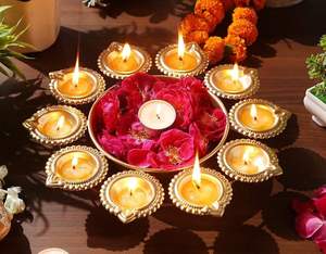 Urli Decorativo de Latón Hecho a Mano de la Mejor Calidad con Diya, Perfecto para Diwali y Ocasiones Festivas, Empresa Fabricante Líder - Product Image 4