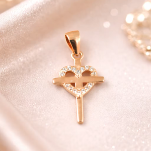 Pendentif délicat fait main en argent sterling en forme de croix - Collier avec pendentif chaîne diamantée - Product Image 1