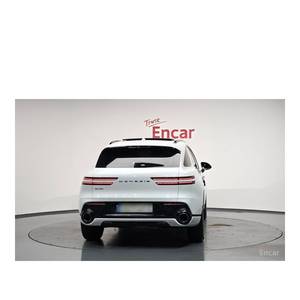 Genesis GV70 2.5T 2024, Gasolina, 2WD, con Caja de Cambios Automática, Asientos de Cuero, Cámara Trasera - 30,869 km - Product Image 3