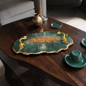 Plateau de service de luxe en résine verte, fait main, motif feuille d'or, vaisselle de cuisine, passe au lave-vaisselle, décoration moderne de luxe pour la maison, mariage - Product Image 4