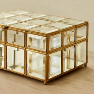 Caja Organizadora de Joyas con Marco Rectangular de Metal Dorado, Espejo de Vidrio Biselado, Diseño Moderno y Lujoso, Tamaño y Forma Personalizables - Product Image 2