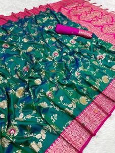 Sari en soie Banarasi traditionnel avec finition royale - Product Image 2