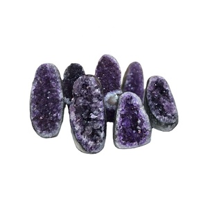 Vente en gros de petites grottes de géodes d'améthyste naturelle en agate de rais, pierre brute de qualité, cristal énergétique, décoration intérieure, Gujarat, pour la Fête des Mères - Product Image 1