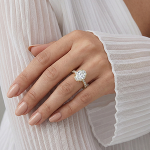 Anillo de Diamante de Laboratorio en Oro de 14 Quilates Personalizado, 1.972 Quilates, Corte Oval Brillante Mixto, Joyería Fina Moderna, Anillo de Compromiso, Regalo para Novia - Product Image 1