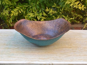 Fregadero de cobre, elemento decorativo llamativo, lavabo de cobre, pieza decorativa para interiores, punto focal de cobre para baño, centro de atención de cobre. - Product Image 5