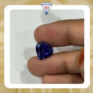 Tanzanita Azul Real Natural de Tanzania, 7.52 Ct, Corte Corazón, Claridad Loupe, AAAA, Calidad de Joyería Fina, Gema Suelta Tratada Térmicamente, En Venta - Product Image 2