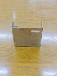 Boîtier en tôle d'acier inoxydable OEM, fabrication sur mesure, découpe laser, pliage, soudage pour équipement industriel - Product Image 1