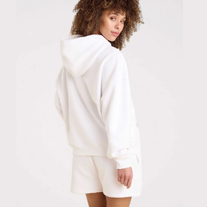 Conjunto de Sudadera con Capucha y Pantalones Cortos de Alta Calidad para Mujer, 100% Algodón Supima, Logotipo Personalizado, Traje Deportivo de 2 Piezas - Product Image 3