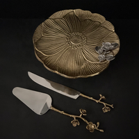 Ensemble de 4 ustensiles de service à gâteau pliables en métal, écologiques, doré/argenté, style antique de luxe, avec support personnalisé et plateau à fleurs, lavage à la main