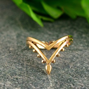 Dernier design de bague Chevron, bijoux bohèmes en laiton pour femmes, plaqué or 18 carats, motif géométrique tribal perlé, pour la vente en gros/OEM/ODM - Product Image 1