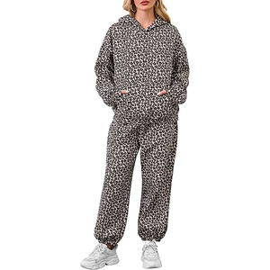 Conjunto Deportivo de Mujer en Algodón y Poliéster, Sudadera con Capucha Anti-Pilling y Pantalones Deportivos hasta el Tobillo, Ropa Deportiva Transpirable e Informal - Product Image 1