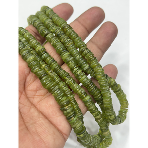 Perles de pierres précieuses de haute qualité pour la fabrication de bijoux, 17 pouces, Vessonite verte naturelle, forme Heishi lisse, taille 6-7 mm - Product Image 1