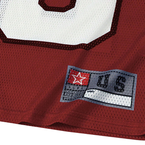 Créez votre propre maillot de football américain personnalisé avec nom et numéro d'équipe imprimés, coupe ample, style rétro, en tissu mesh 100% polyester. - Product Image 5