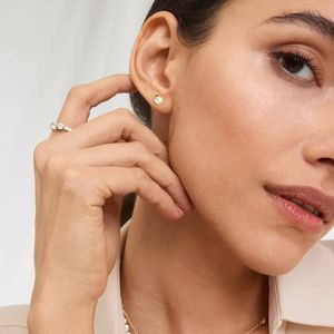 Boucles d'oreilles Illusion avec diamants de laboratoire en or jaune - Product Image 4