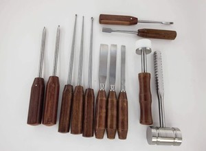 ชุดเครื่องมือขันสกรู Capener Osteotome Chisel Elevator จำนวน 12 ชิ้น สำหรับศัลยกรรมกระดูก ทำจากเหล็กกล้าไร้สนิม ใช้งานด้วยมือ ได้รับการรับรองมาตรฐาน CE ISO13485 ผลิตตามแบบ OEM สำหรับโรงพยาบาล - Product Image 1