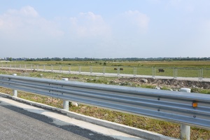 คุณภาพสูงจุ่มร้อนชุบสังกะสีรั้วสำหรับทางด่วน/ทางหลวง/ถนนโดย V-COATING - Product Image 4