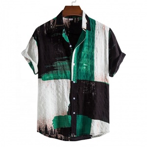 Chemise légère à manches courtes pour homme, en polyester, imprimée par sublimation, boutonnée, style hawaïen décontracté, idéale pour les vacances à la plage en été. - Product Image 6