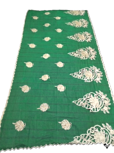 Écharpe en mousseline de soie pour femme, broderie florale, légère, respirante, douce, multifonctionnelle, OEM ODM personnalisable - Product Image 2