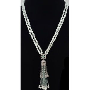 Collar con Colgante de Diseño Elegante y de Primera Calidad con Cuentas para Mujer, Joyería Moderna para Bodas - Product Image 1