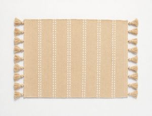 Camino de Mesa Moderno de Dos Colores con Borlas Tejidas para Hogar y Hotel - Product Image 2