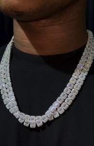 Montre en quartz de luxe Hip Hop sertie de diamants Moissanite VVS avec cadran en verre pour hommes - Product Image 3