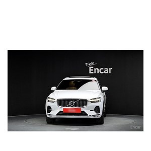 Volvo XC60 B5 Ultimate 2023 avec caméra de recul, boîte automatique, sièges en cuir, conduite à gauche - 35 194 km - Product Image 3