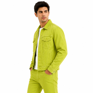 Veste en jean moderne pour homme offrant une coupe confortable, une construction durable et un aspect classique, idéale pour un usage quotidien. - Product Image 4