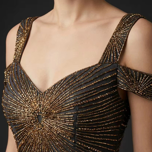 Robe de soirée longue de luxe perlée à la main, disponible au meilleur prix - Product Image 1