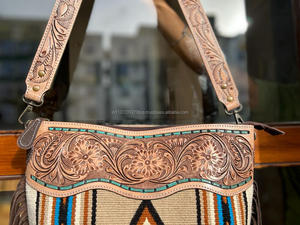 Nueva manta de sillín de cuero mecanizada a mano, monedero de plumas para mujer, vaquera, bolso de transporte oculto occidental, bolso grande con correa cruzada - Product Image 5