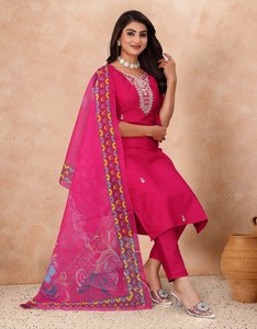 Conjunto de 3 Piezas de Kurta y Pantalón para Mujer, Mezcla de Algodón, con Dupatta de Organza |   Ropa Étnica India Completamente Cosida y Lista para Usar - Product Image 1
