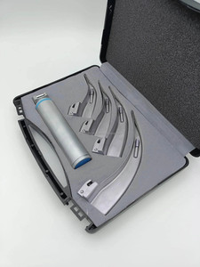Ensemble de laryngoscopes à 4 lames incurvées en acier inoxydable LED électriques certifiés CE ISO, instruments chirurgicaux réutilisables OEM ODM - Product Image 2