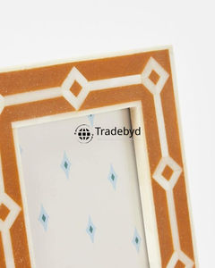Marco de Fotos de Lujo Premium con Incrustaciones de Hueso Hecho a Mano con Acabado Brillante por Tradebyd - Product Image 3