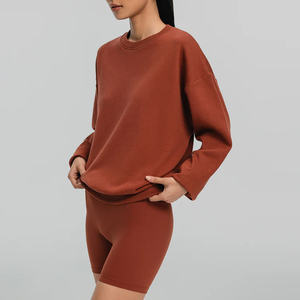 Conjunto de Sudadera Oversize y Shorts de Ciclista para Mujer - Naranja Óxido, Conjunto de 2 Piezas para Descanso y Deporte, Atuendo Combinado 2026 - Product Image 6