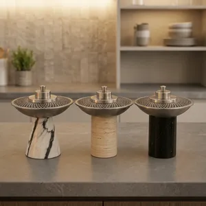 Brûleur d'encens cylindrique en résine, un bol en métal argenté avec couvercle à motif géométrique en maille permet une libération fluide de la fumée pour la maison - Product Image 6