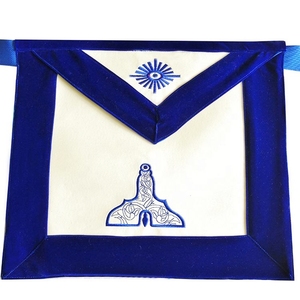 Tablier 3D uni en satin brodé style classique avec logo personnalisé imprimé feuille d'or et bordure bleu bordeaux pour l'artisanat - Product Image 5