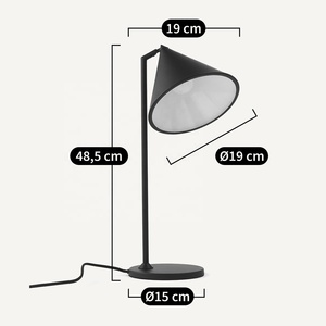 Lámpara de Mesa Metálica Summit Cone con Pantalla Geométrica, Elegante Construcción de Hierro, Iluminación de Tareas Enfocada, Acento Elegante para el Hogar - Product Image 6