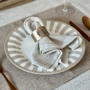 Porte-serviettes rustique en or mat avec médaillon, accessoires de table quotidiens, anneaux de serviette décoratifs géométriques en or mat - Product Image 1
