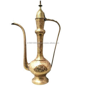 Cafetière arabe dorée élégante de haute qualité avec un bon design argenté élégant et avec vaisselle et outils de thé à café $ d'hôtel - Product Image 1