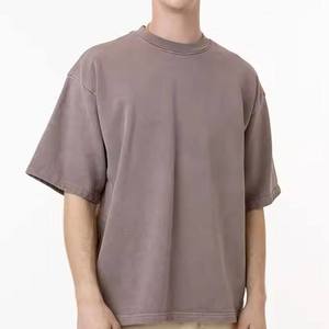 เสื้อยืดสตรีทแวร์ผู้ชาย พิมพ์ลายสกรีนด้านหน้าแบบกำหนดเอง เป็นมิตรกับสิ่งแวดล้อม ทรงบ็อกซี่ ผ้าฝ้าย น้ำหนักเบา แห้งเร็ว ขายส่ง - Product Image 6