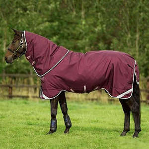 Couverture de cheval en coton respirante, imperméable et résistante aux intempéries, avec boucles de fixation sécurisées, design léger et durable, lavable en machine pour - Product Image 1