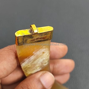 Colgante de Cuerno de Búfalo con Trabajo Artesanal en Latón, Personalizable, Joyería de Alta Calidad de la India - Regalo de Navidad - Product Image 2