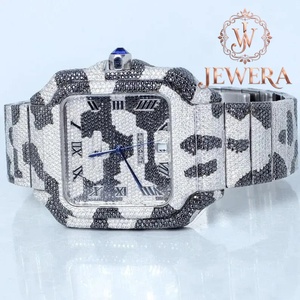 Reloj de Acero Inoxidable Plateado Sofisticado con Diamantes Mossinate, Ideal para Vestir Casual de Negocios y en la Noche, en Venta - Product Image 1