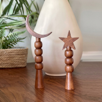 Ensemble de 3 décorations artisanales arabes en bois, croissant de lune et étoile, avec piliers effilés et design perlé, pour la décoration de la maison et de l'Aïd au Moyen-Orient