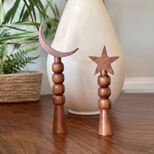 Ensemble de 3 décorations artisanales arabes en bois, croissant de lune et étoile, avec piliers effilés et design perlé, pour la décoration de la maison et de l'Aïd au Moyen-Orient - Product Image 3