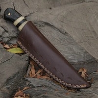 Couteau de chasse en acier Damas DCK007 Dustline Commodities, tendance en Europe, pour collectionneurs, lame en cuivre, poignée en corne de buffle noir