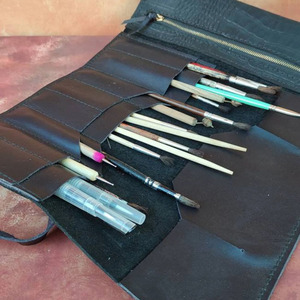 Rouleau de rangement en cuir personnalisé avec logo pour artistes, organiseur professionnel d'accessoires de peinture, production en gros, fournisseur OEM ODM à vendre - Product Image 6