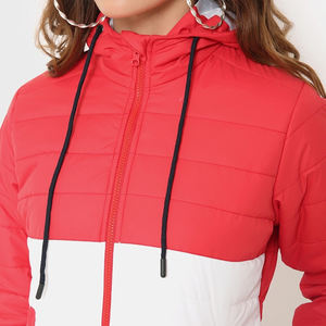 Vente en gros – Nouveauté 2025 – Dernière tendance – Manteau long d'hiver décontracté coupe-vent pour femme – Doudoune matelassée pour femme – Service OEM - Product Image 5